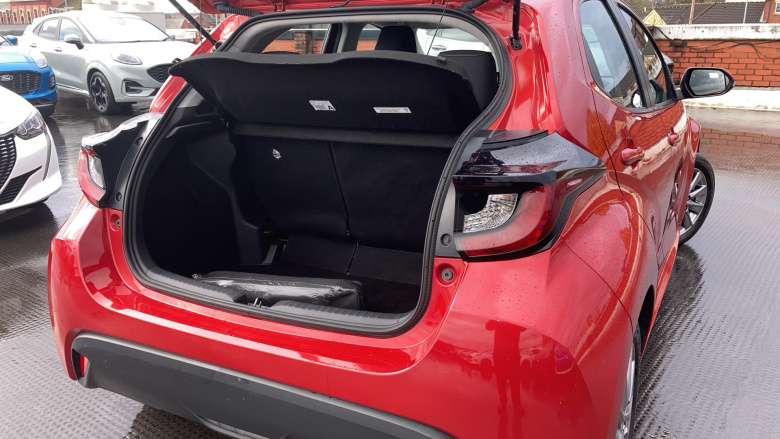 Toyota Yaris 1.5 Hybrid Icon 5dr CVT Hybrid Hatchback